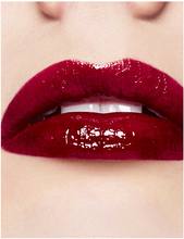 Load image into Gallery viewer, MAC Versicolour Varnish Cream Lip Stain- No Interruptions
